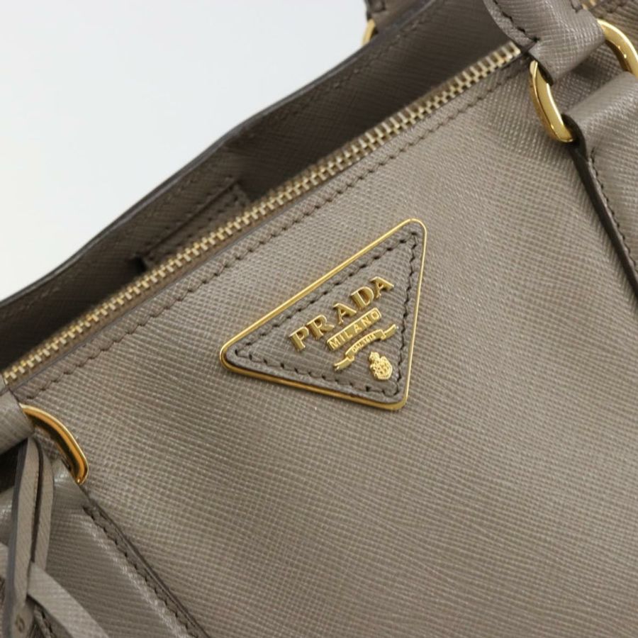 【日本直送】PRADA Galleria 手提包 Safiano 皮革 灰色 金色 正品 yk20395A-17