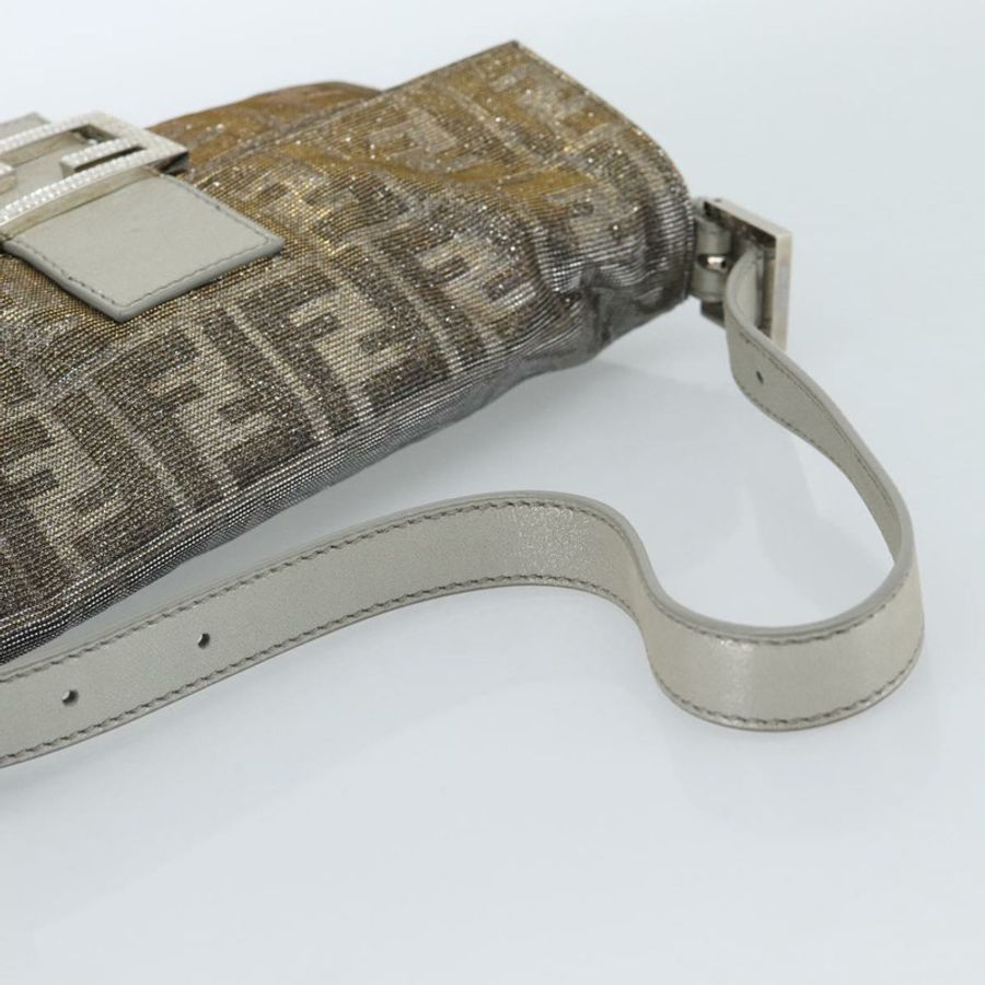 【日本直送】FENDI Zucca 帆布鑲鑽 Mamma Baguette 單肩包 銀色 正品 yk20474SM-6