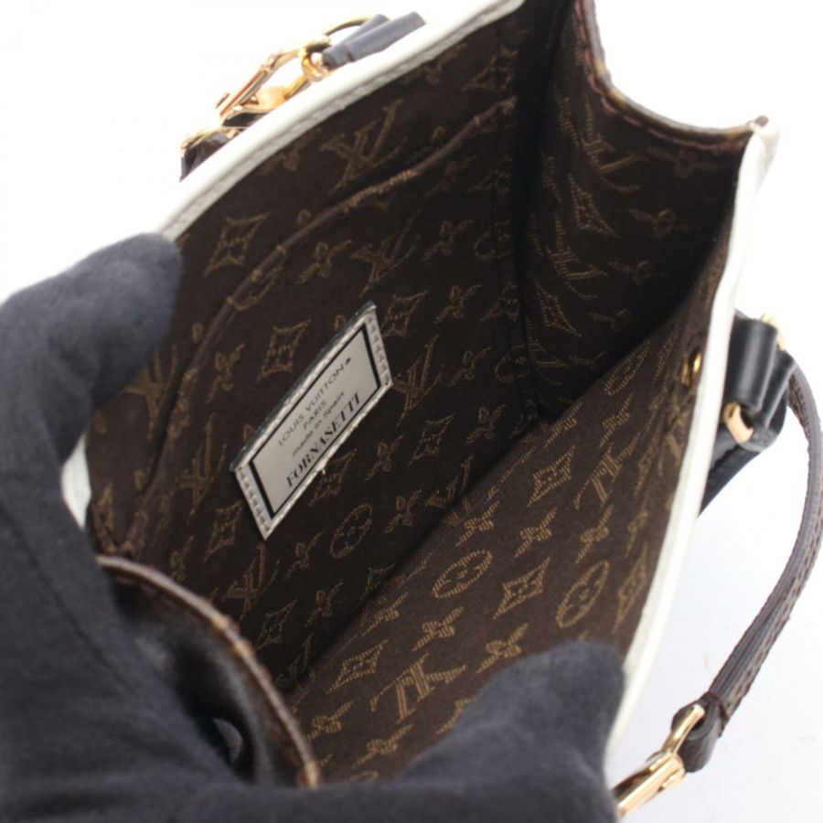 路易威登 FORNASETTI Petite Sac Plat 斜背包 M80991 Monogram 二手-2