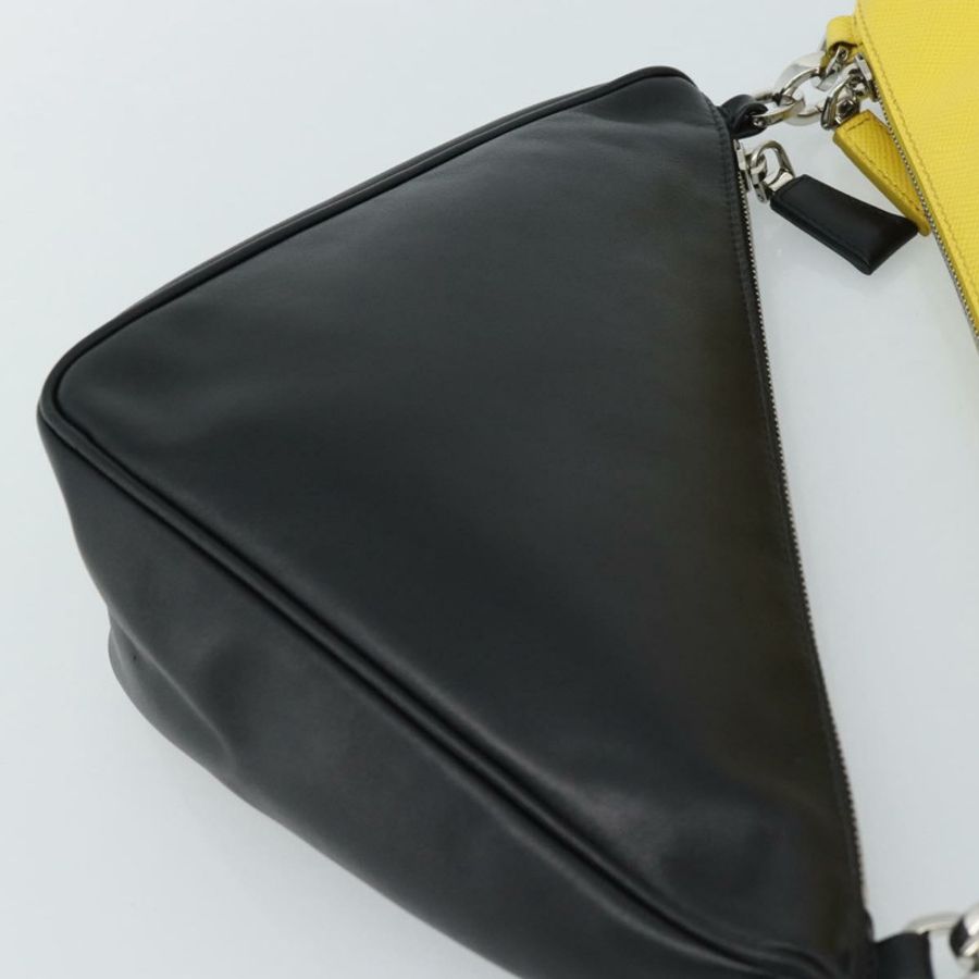 【日本直送】PRADA 三角形肩背包 皮革 黑色 黃色 正品 ka4743SM-21