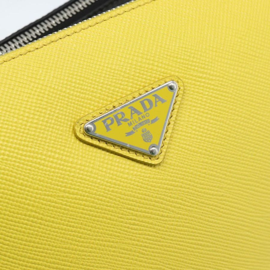 【日本直送】PRADA 三角形肩背包 皮革 黑色 黃色 正品 ka4743SM-22