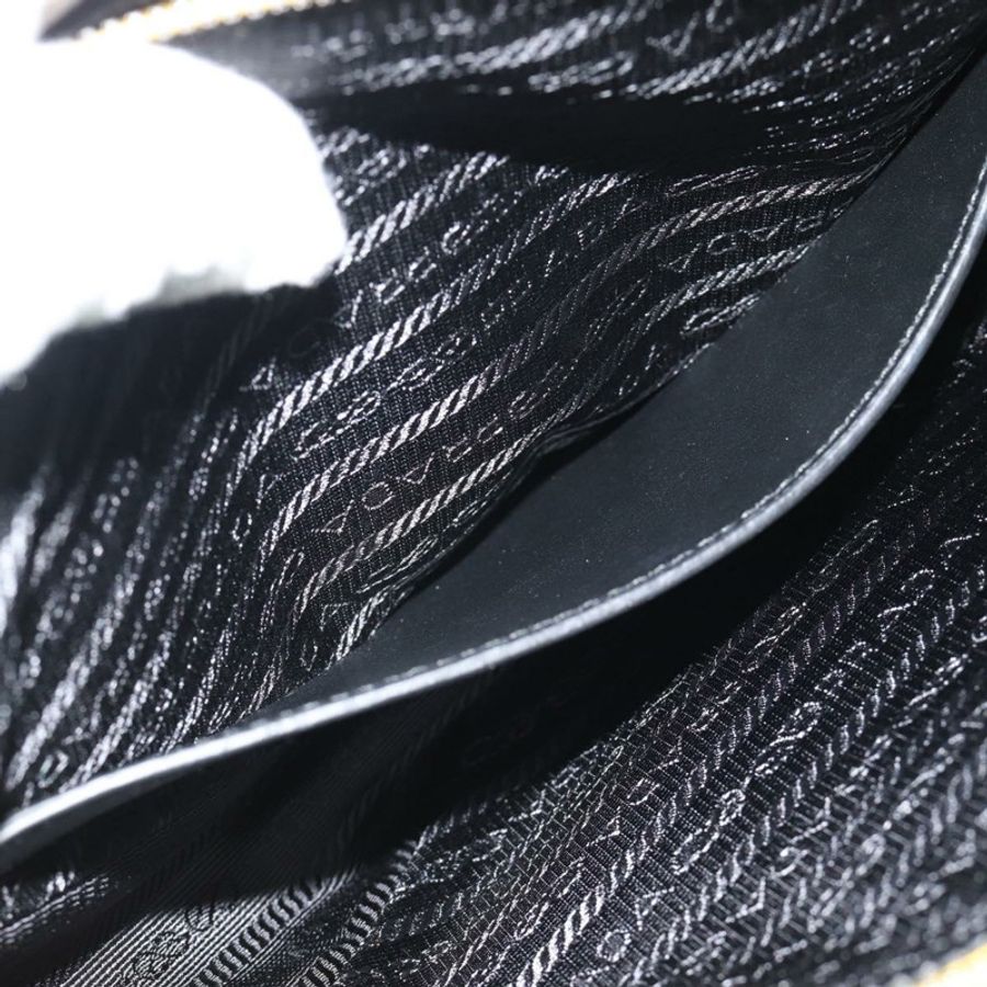 【日本直送】PRADA 三角形肩背包 皮革 黑色 黃色 正品 ka4743SM-25