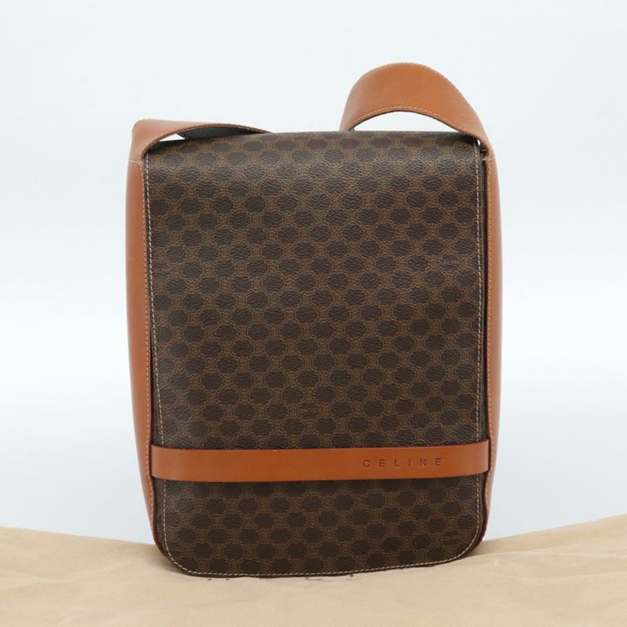 【日本直送】CELINE Macadam帆布肩背包 PVC皮革 棕色 金色 正品 ki6682A-11