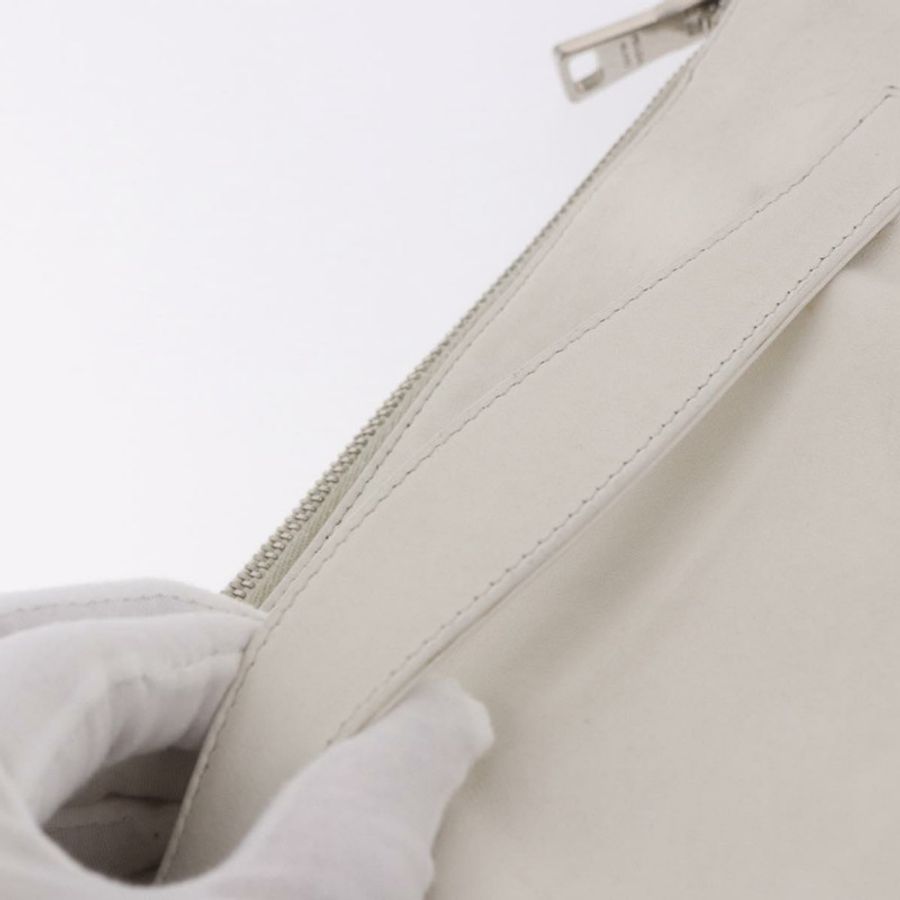 【日本直送】PRADA 白色銀色真皮手拿包 正品 BA13824V-6