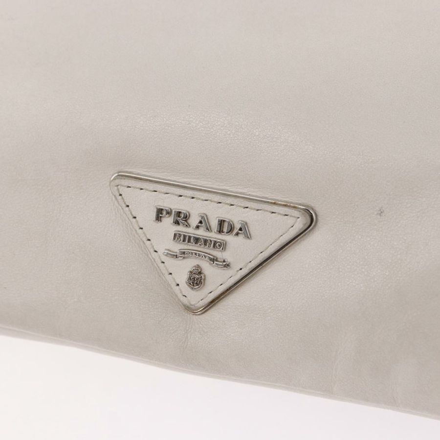 【日本直送】PRADA 白色銀色真皮手拿包 正品 BA13824V-16