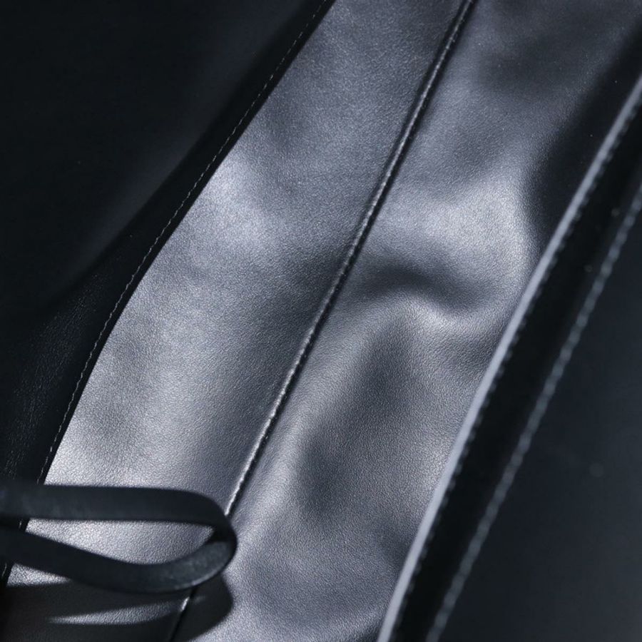【日本直送】Salvatore Ferragamo Gancini Studio 皮革雙肩包 黑色 金色 正品 gh2193V-9
