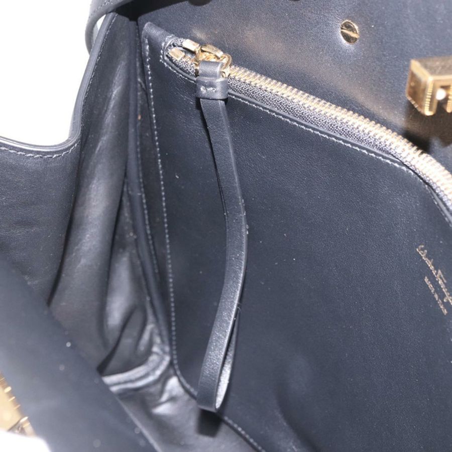 【日本直送】Salvatore Ferragamo Gancini Studio 皮革雙肩包 黑色 金色 正品 gh2193V-22