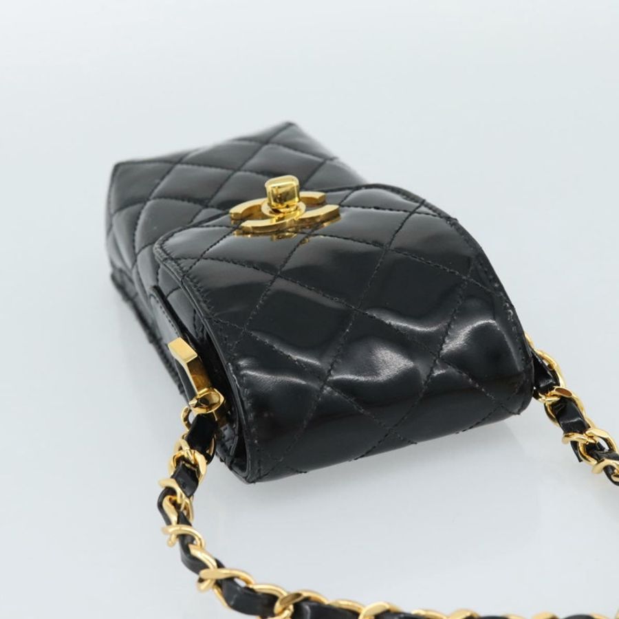 【日本直送】香奈兒 (CHANEL) Matelasse Chain 手機殼,漆皮材質,黑色金色雙C標誌,型號 mr2771V-5