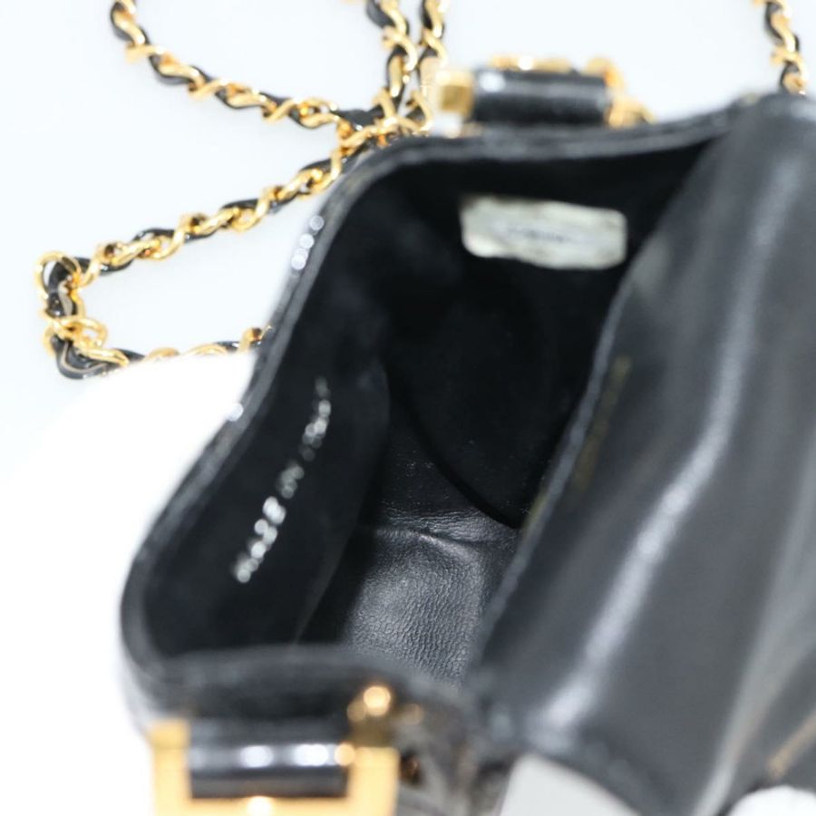 【日本直送】香奈兒 (CHANEL) Matelasse Chain 手機殼,漆皮材質,黑色金色雙C標誌,型號 mr2771V-17
