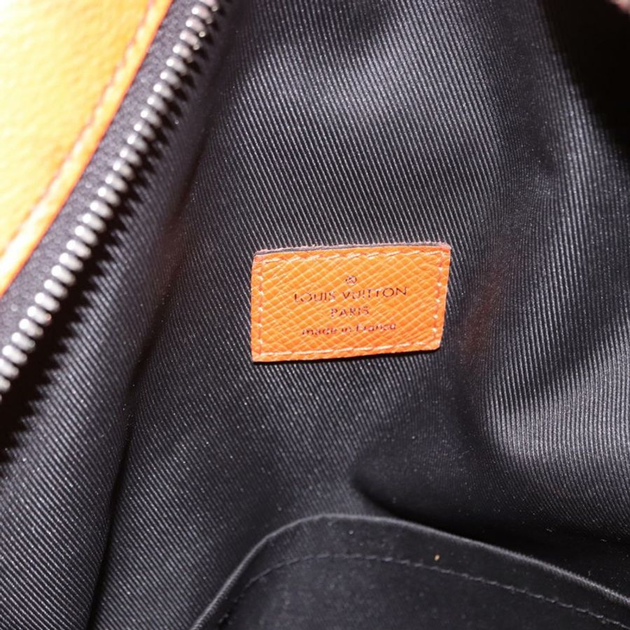 【日本直送】路易威登 Tiger Lama Monogram Discovery 雙肩包 橘色 M30410 正品 mr2678-22