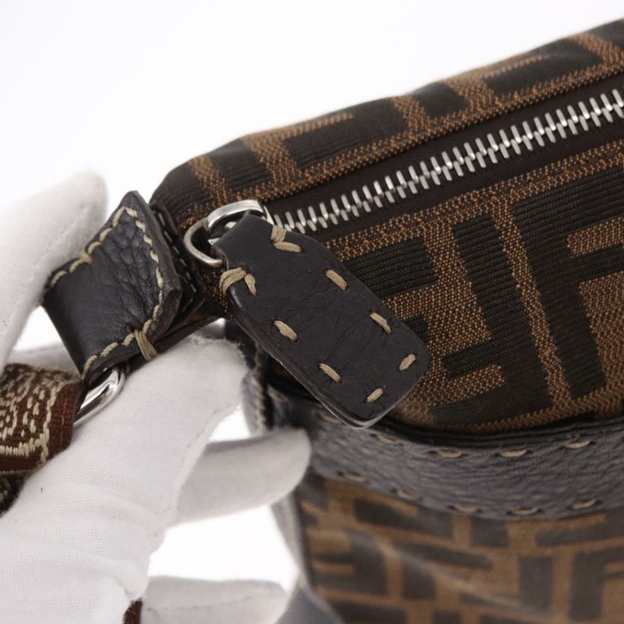 【日本直送】FENDI Zucca帆布Celesia單肩包 棕色 銀色 8BT109 正品 SW2643V-8