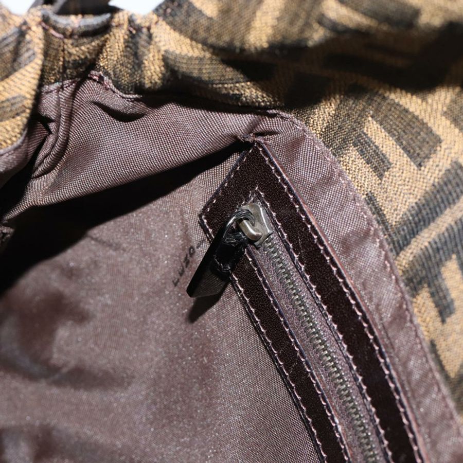 【日本直送】FENDI Zucca帆布Mamma Baguette單肩包 棕色/黑色 正品 BA14364SAV-20