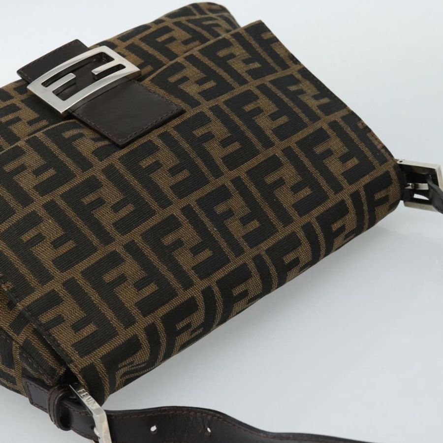 【日本直送】FENDI Zucca帆布Mamma Baguette單肩包 棕色/黑色 正品 BA14486V-5
