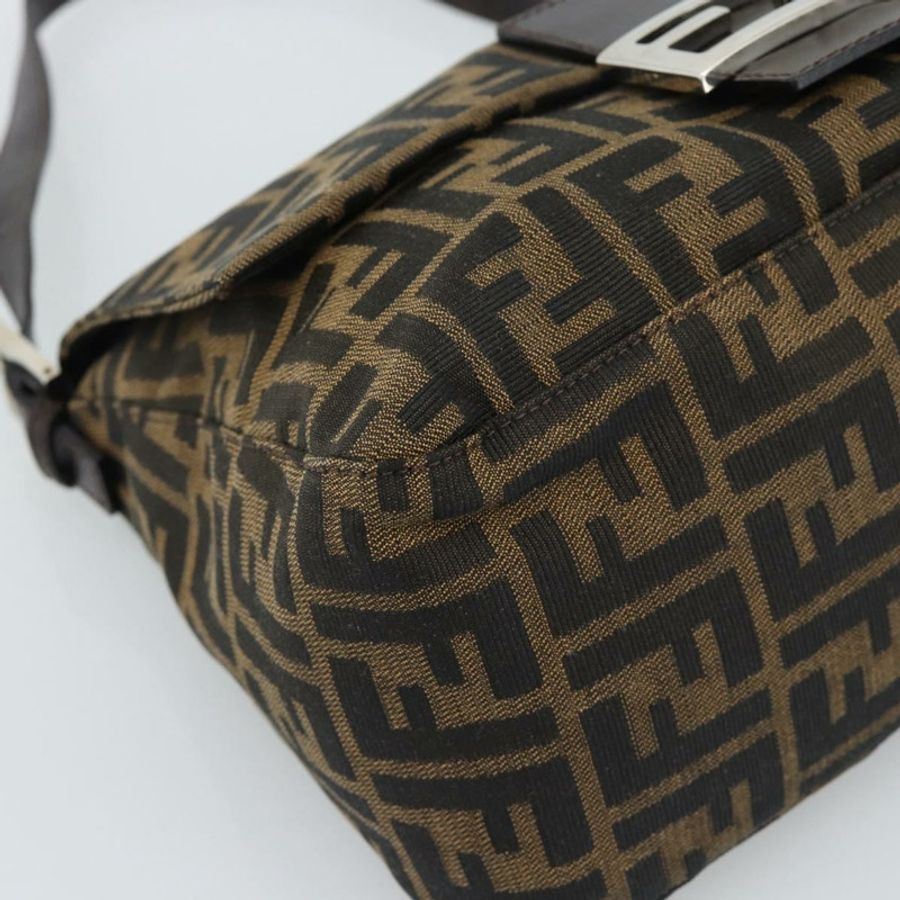 【日本直送】FENDI Zucca帆布Mamma Baguette單肩包 棕色/黑色 正品 BA14486V-13