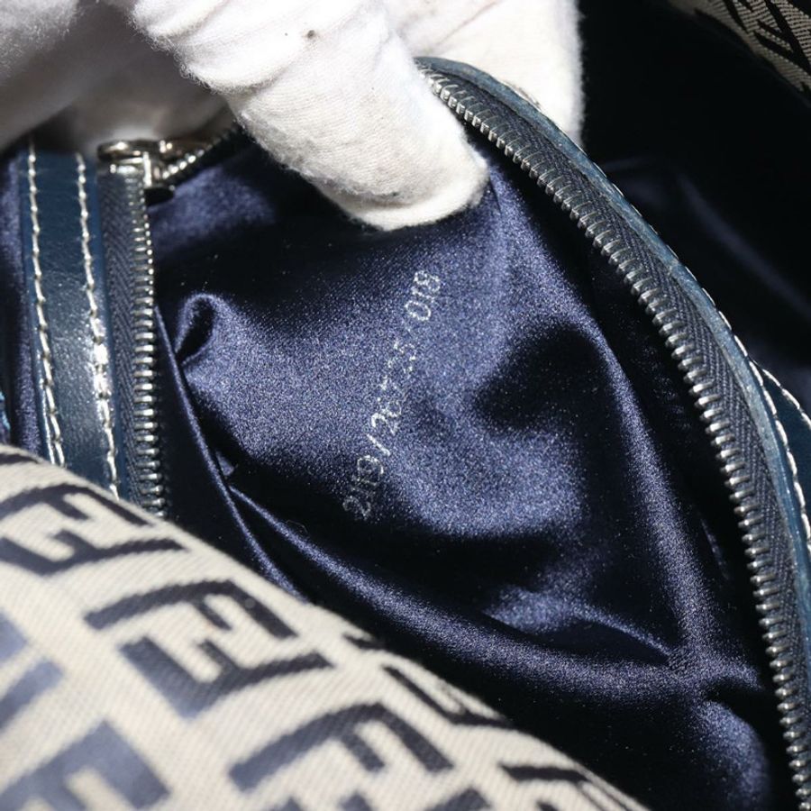 【日本直送】FENDI Zucchino 帆布 Mamma Baguette 單肩包 海軍藍 銀色 正品 ep15548A-23