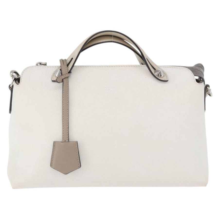 【日本直送】FENDI 白色銀色皮革肩背包 Auth bs36311A-1
