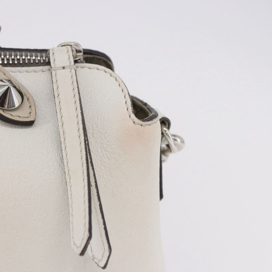 【日本直送】FENDI 白色銀色皮革肩背包 Auth bs36311A-3