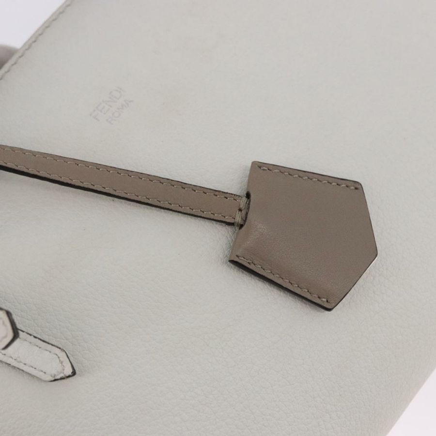 【日本直送】FENDI 白色銀色皮革肩背包 Auth bs36311A-18