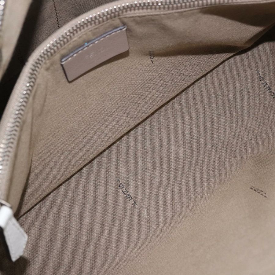 【日本直送】FENDI 白色銀色皮革肩背包 Auth bs36311A-20