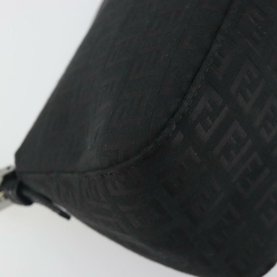 【日本直送】FENDI Zucchino帆布Mamma Baguette單肩包 黑色銀色 正品 ki6734M-12