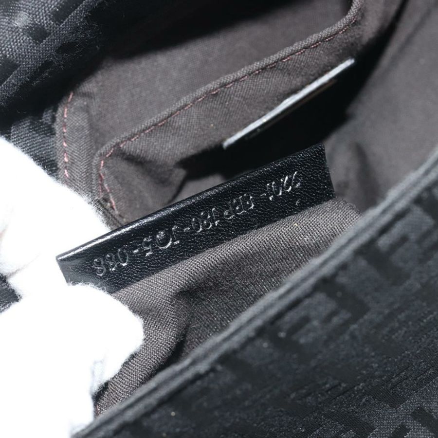 【日本直送】FENDI Zucchino帆布Mamma Baguette單肩包 黑色銀色 正品 ki6734M-22