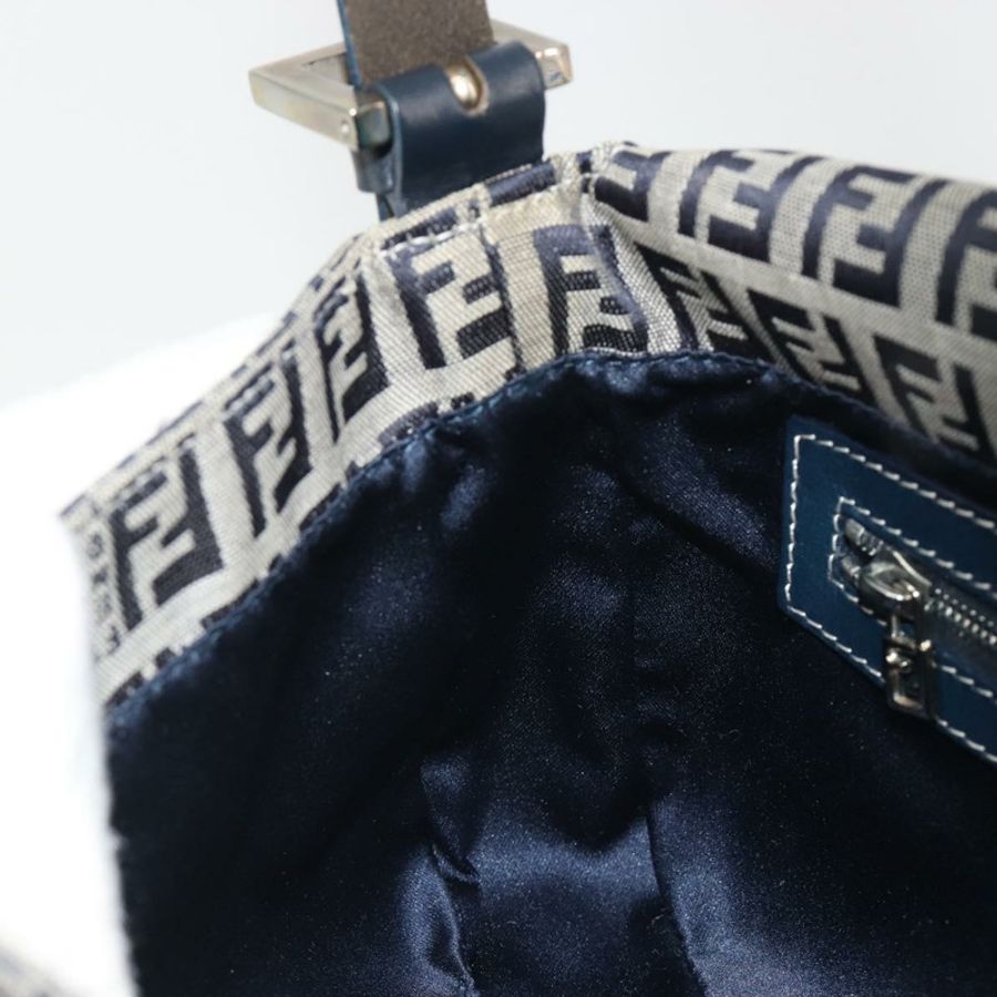 【日本直送】FENDI Zucchino 帆布 Mamma Baguette 單肩包 海軍藍/銀色 正品 yk20655SAM-20