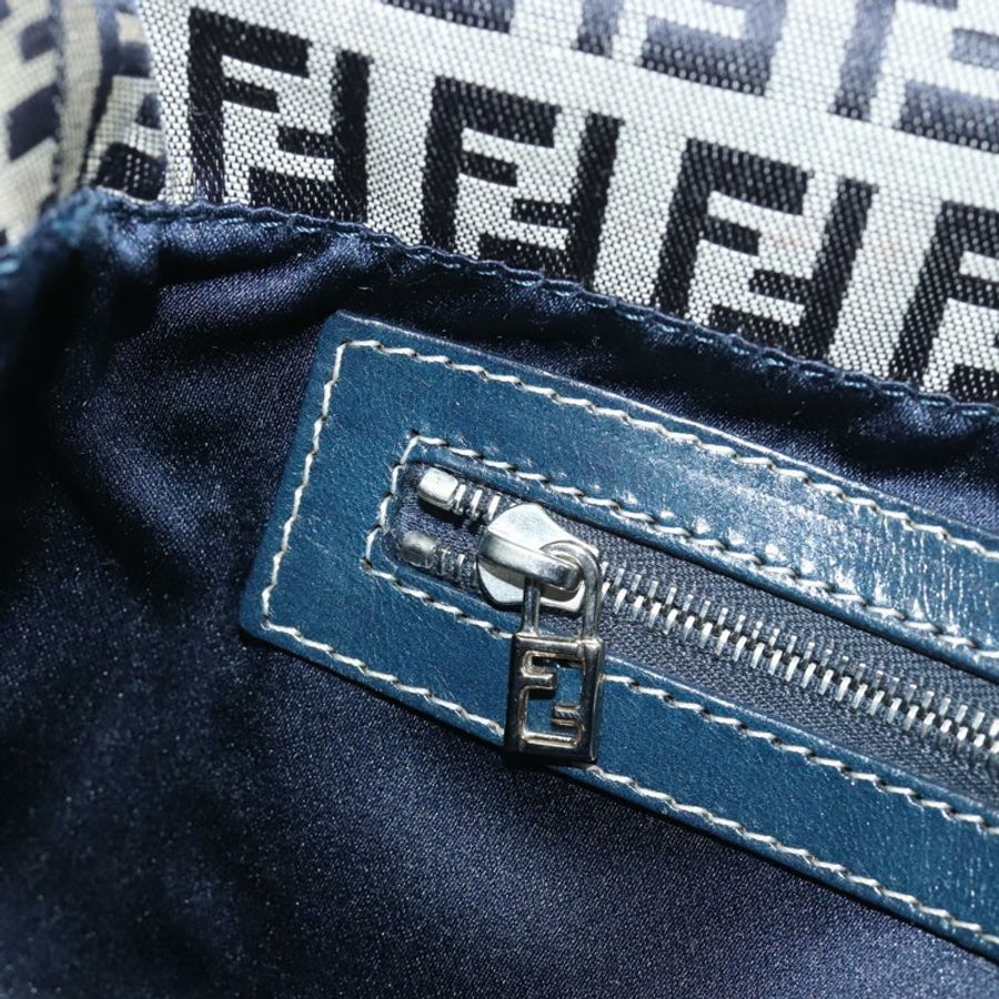 【日本直送】FENDI Zucchino 帆布 Mamma Baguette 單肩包 海軍藍/銀色 正品 yk20655SAM-21