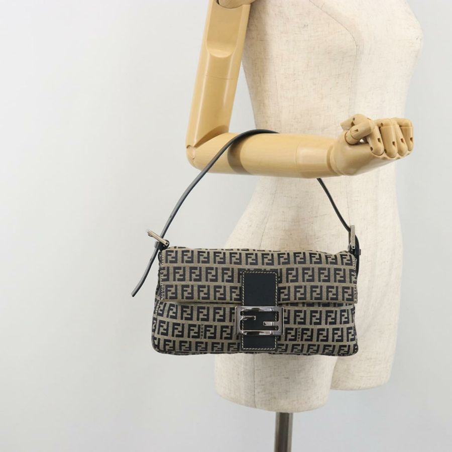 【日本直送】FENDI Zucchino 帆布 Mamma Baguette 單肩包 海軍藍/銀色 正品 yk20655SAM-24