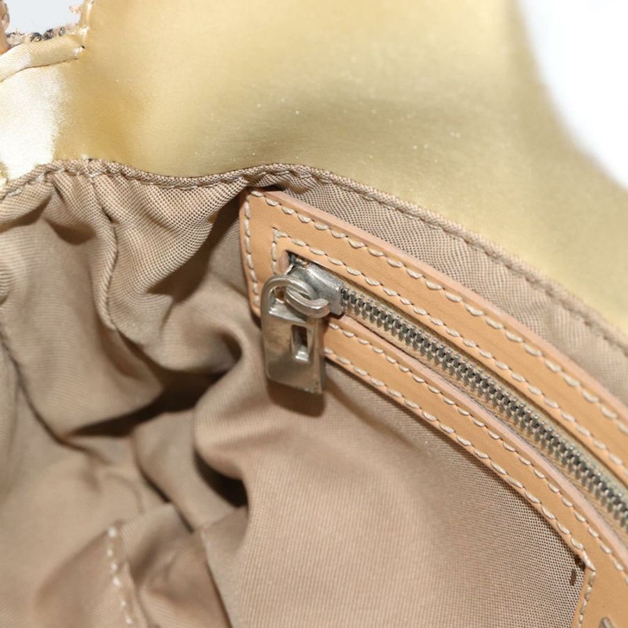 【日本直送】FENDI 斜紋軟呢串珠 Mamma Baguette 單肩包 金銀 8BR000 正品 yk20672SAM-18