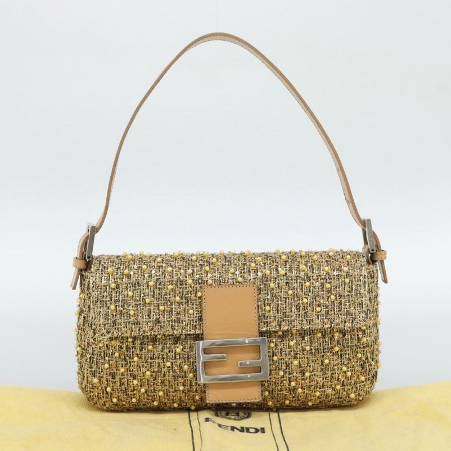 【日本直送】FENDI 斜紋軟呢串珠 Mamma Baguette 單肩包 金銀 8BR000 正品 yk20672SAM-22