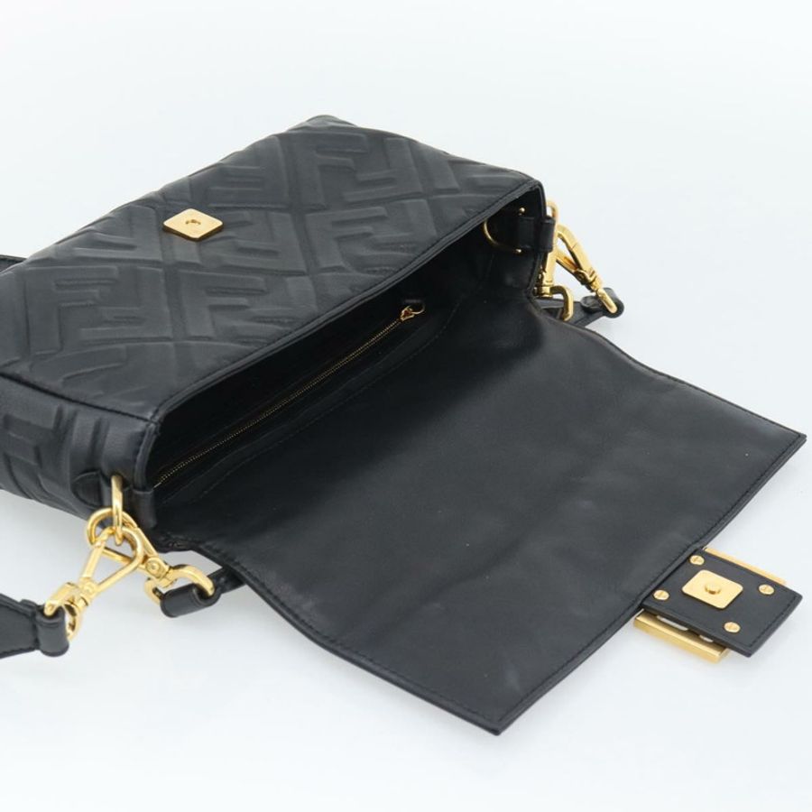 【日本直送】FENDI Zucca Mamma Baguette 手提包,皮革材質,兩用,黑色/金色,貨號 8BH600,正品,yk20707SAM-14