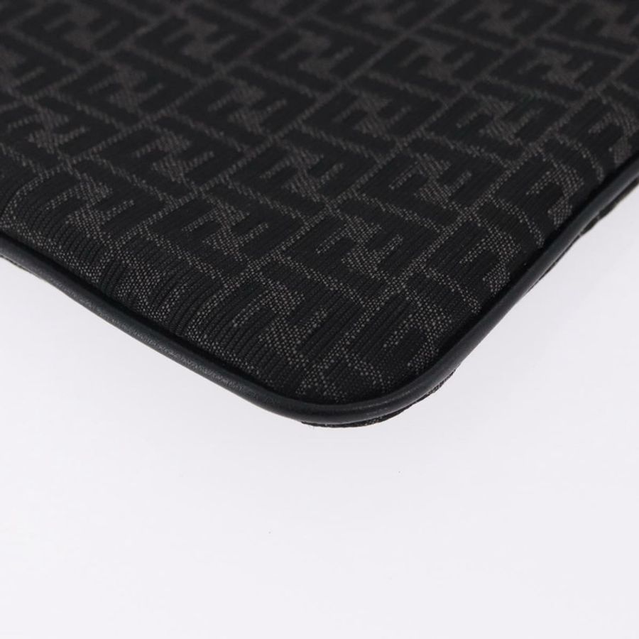 【日本直送】FENDI Zucchino 帆布手拿包 黑色 正品 ki6765V-9