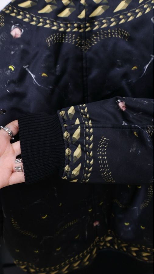 Givenchy黑金滚边印花棉服外套-5