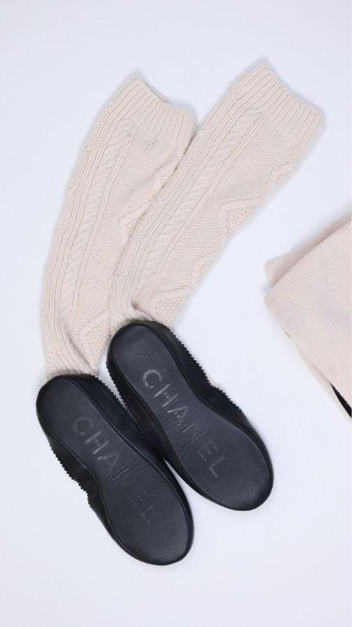 Chanel米白色针织拼皮长袜-1