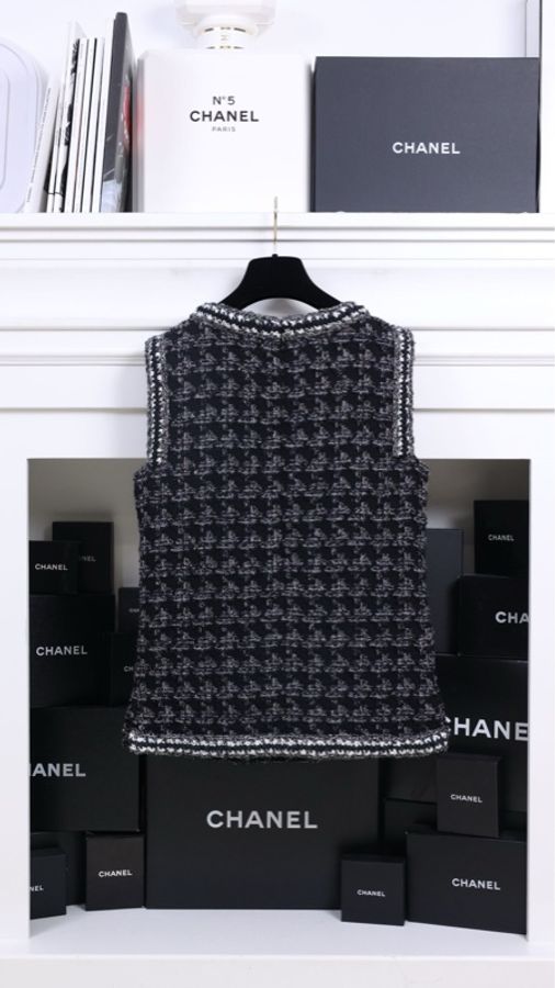 Chanel 17年灰黑千鸟格圆领背心马甲-1