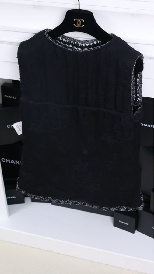 Chanel 17年灰黑千鸟格圆领背心马甲-7