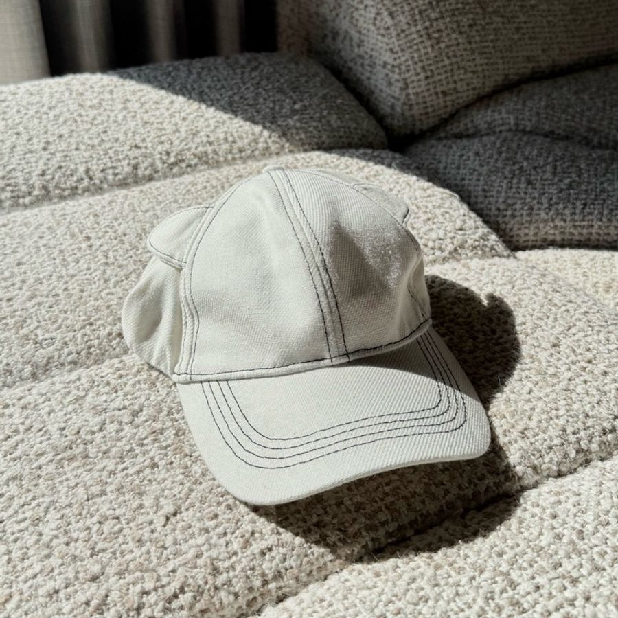 KARL LAGERFELD 白色貓耳鴨舌帽-0