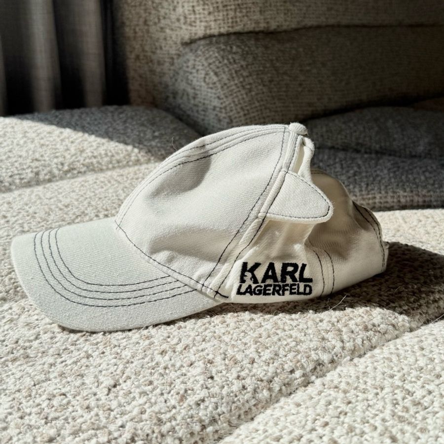 KARL LAGERFELD 白色貓耳鴨舌帽-1