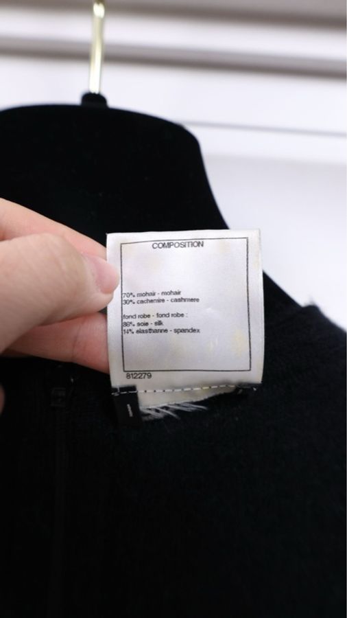Chanel 19年黑色马海毛珍珠百褶连衣裙-19