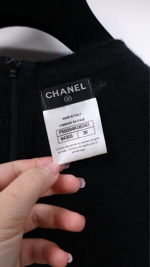 Chanel 19年黑色马海毛珍珠百褶连衣裙-20