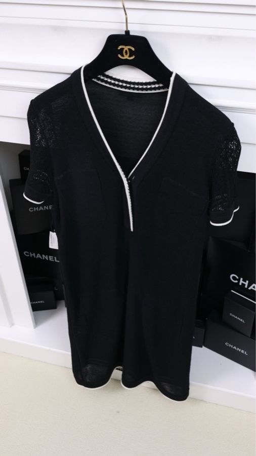 Chanel 19年黑白滚边针织短袖连衣裙-7