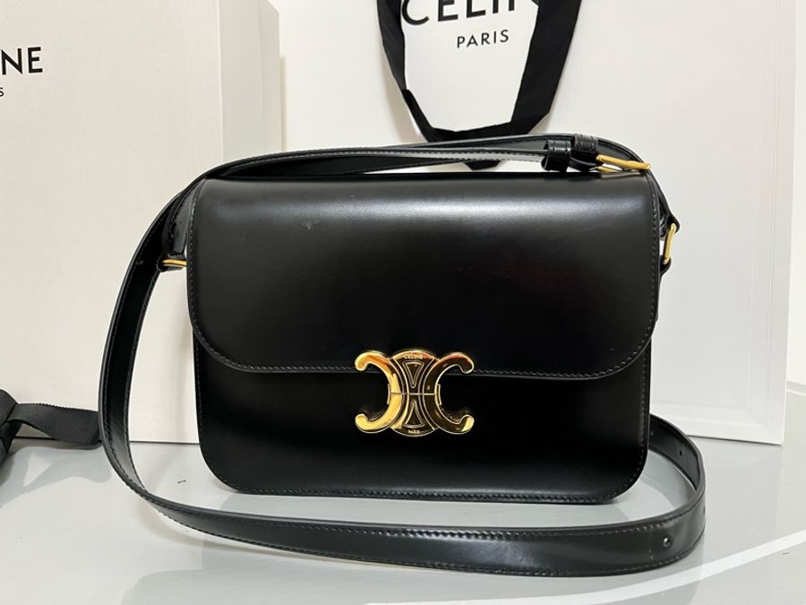 CELINE Triomphe 凱旋門肩背包(大)22cm 黑金亮澤牛皮|近全新|專櫃正品全配-5