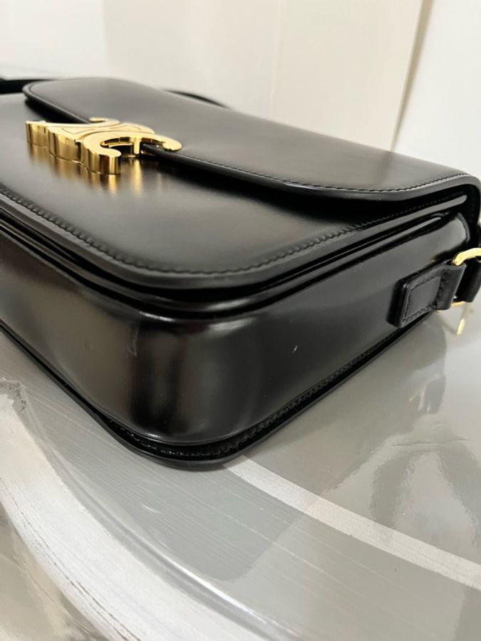 CELINE Triomphe 凱旋門肩背包(大)22cm 黑金亮澤牛皮|近全新|專櫃正品全配-16