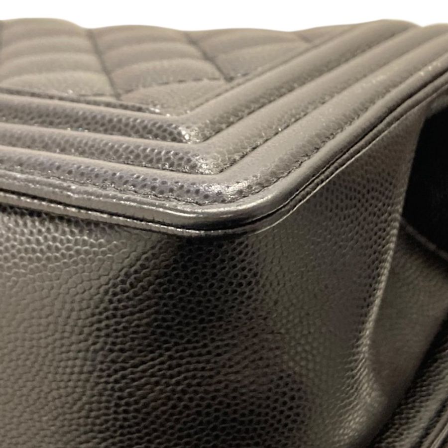 CHANEL 香奈兒 THE BOY BAG MINI 黑色 荔枝皮 魚子醬皮 銀釦-11