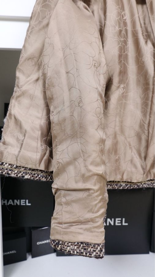 Chanel 01年棕色粗花呢金扣上衣外套-12