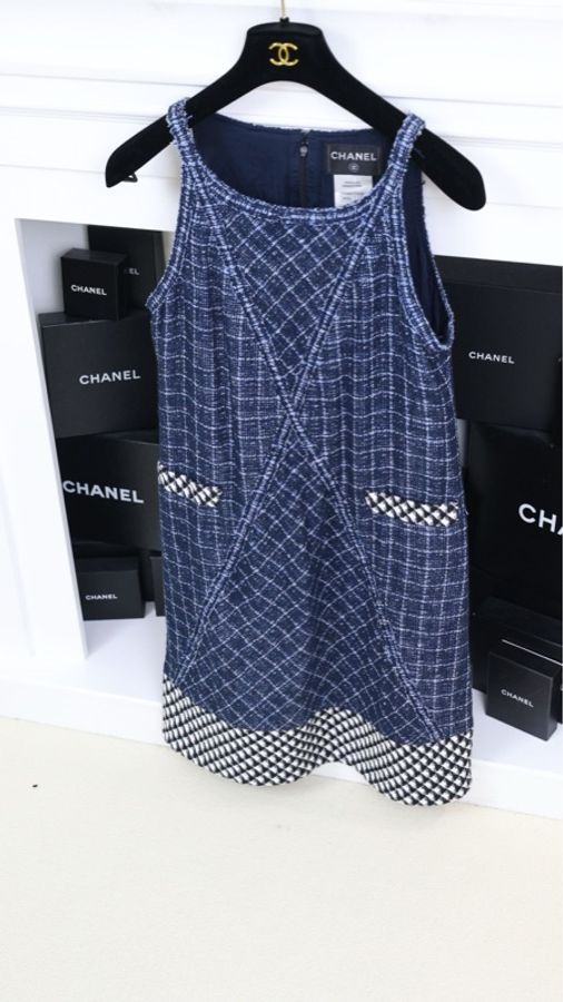 Chanel 13年春夏秀款蓝色粗花呢两口袋连衣裙-3