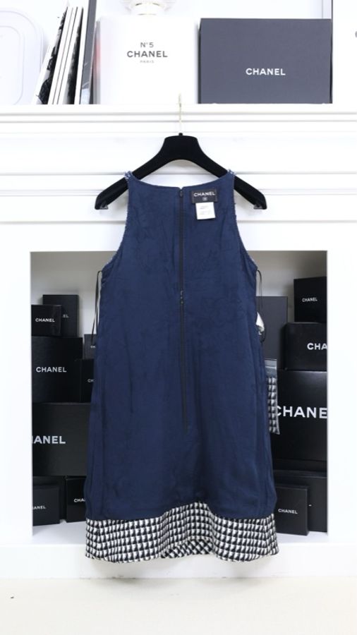 Chanel 13年春夏秀款蓝色粗花呢两口袋连衣裙-5