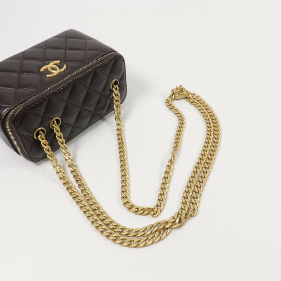 CHANEL 羊皮皮革Vanity Case鏈帶肩背袋-9