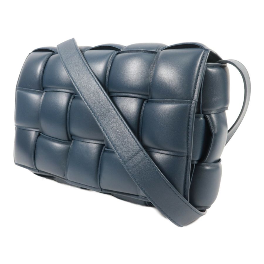 BOTTEGA VENETA 羊皮皮革Padded Cassette肩背袋-1