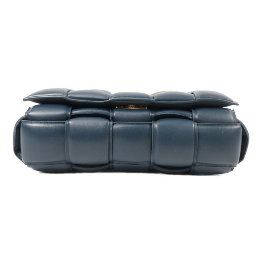 BOTTEGA VENETA 羊皮皮革Padded Cassette肩背袋-3